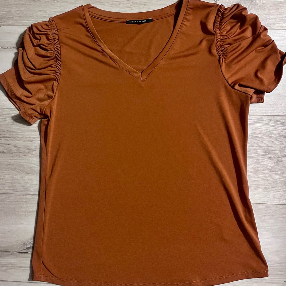 Tahari Short Sleeve V-Neck Top in rust brown